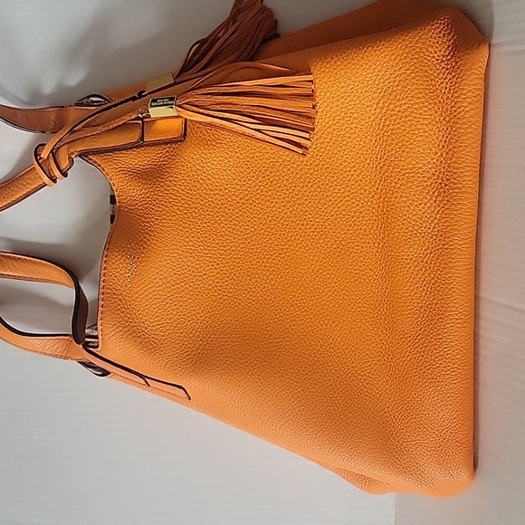 Henri Bendel Leather purse - Picture 9 of 10